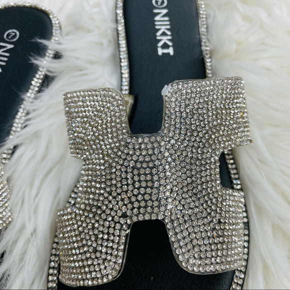 Black rhinestoned sandal - Picture 3 of 6
